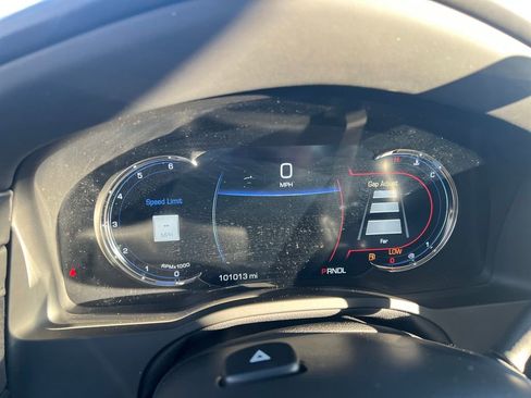 Used 2018 Cadillac Escalade ESV Platinum image 13