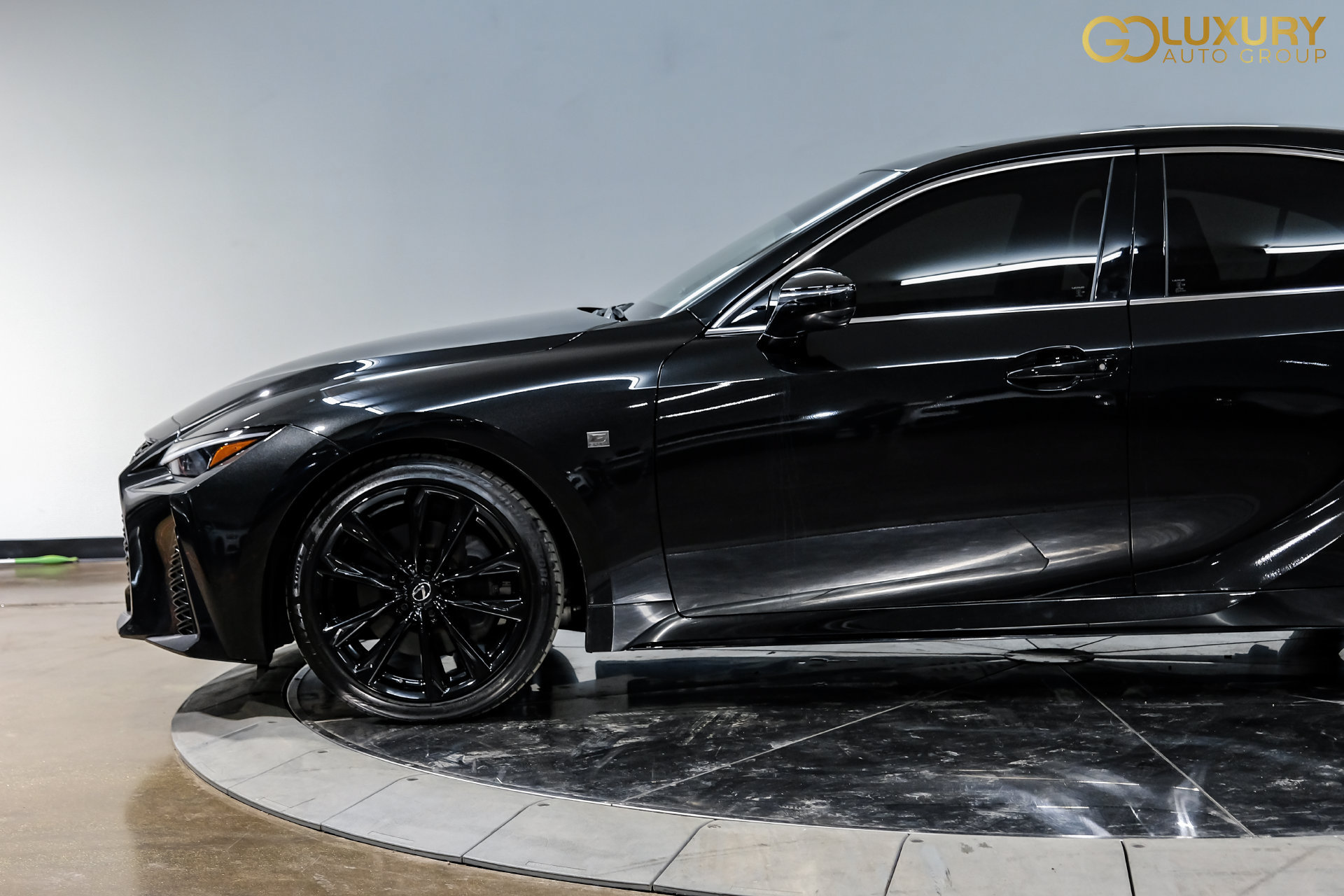 Used 2025 Lexus IS 350 F Sport RWD image 11