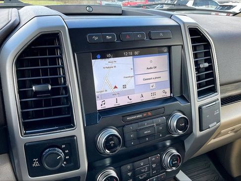 Used 2019 Ford F150 Lariat w/ Equipment Group 502A Luxury image 26