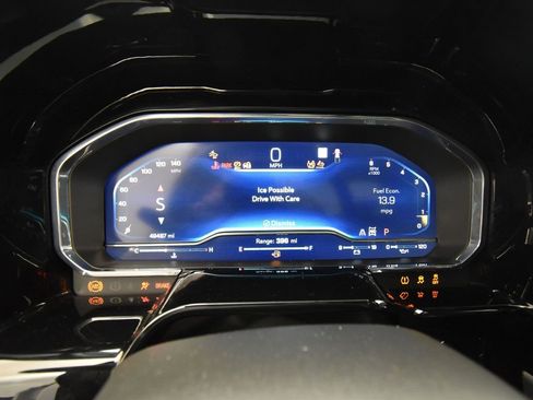 Certified 2022 Chevrolet Silverado 1500 RST image 9