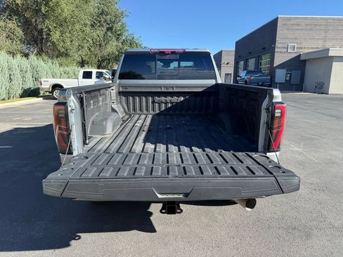 Used 2024 GMC Sierra 2500 AT4 w/ AT4 Premium Plus Package AWD/4WD image 14