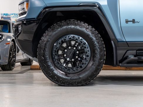 Used 2024 GMC Hummer EV 3X w/ Omega Edition image 43