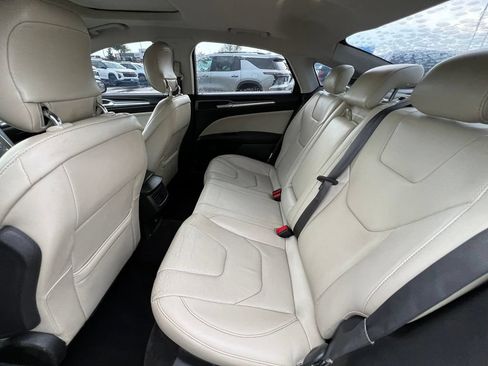 Used 2014 Ford Fusion Titanium FWD image 21