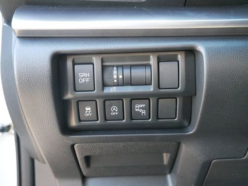 Used 2023 Subaru Crosstrek 2.5i Limited AWD/4WD image 18