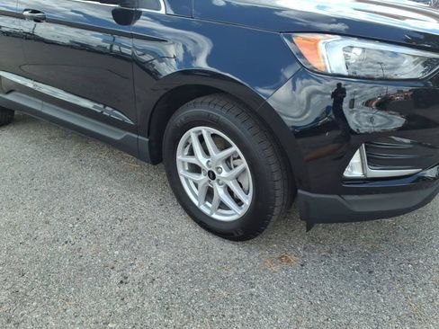 Certified 2024 Ford Edge SEL w/ Convenience Package AWD/4WD image 5