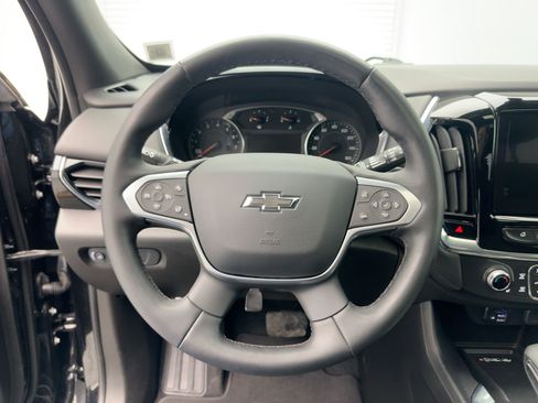 Certified 2023 Chevrolet Traverse RS image 18