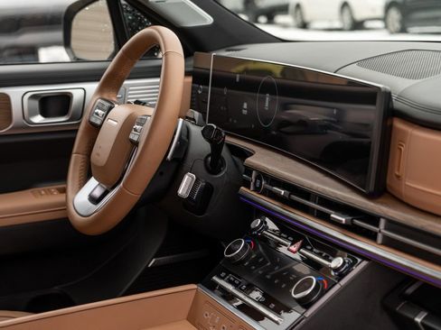 Certified 2025 Hyundai Santa Fe Limited image 14