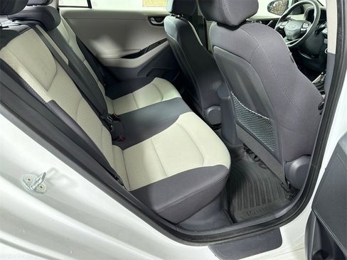 Used 2019 Hyundai Ioniq Blue image 15