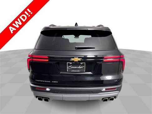 Used 2024 Chevrolet Traverse LT image 7