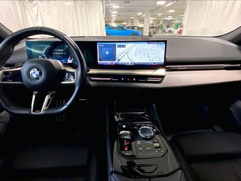 Certified 2024 BMW 530i xDrive w/ M Sport Package image 15