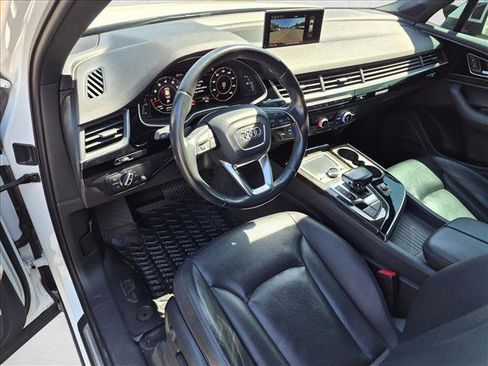 Used 2017 Audi Q7 3.0T Premium Plus w/ Premium Plus Package AWD/4WD image 10