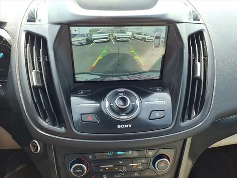 Used 2019 Ford Escape Titanium image 15