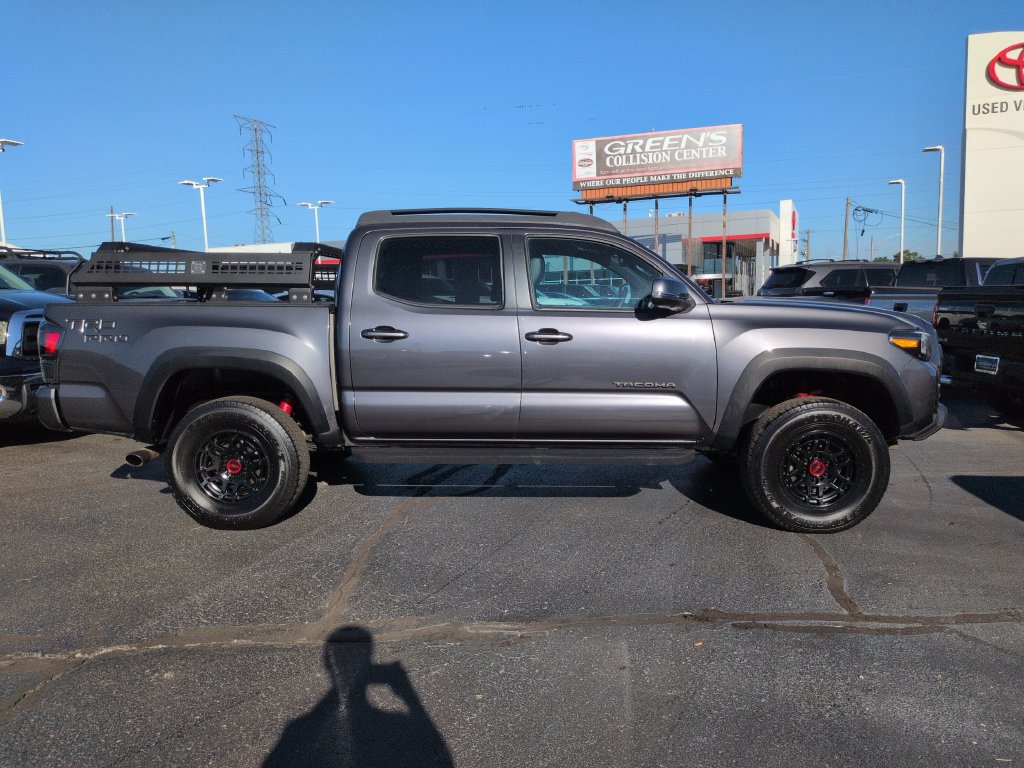 Used 2022 Toyota Tacoma TRD Pro AWD/4WD image 6