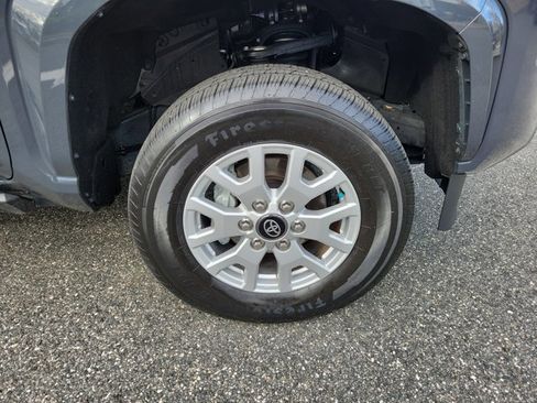 Used 2024 Toyota Tacoma SR5 w/ SR5 Upgrade Package image 8