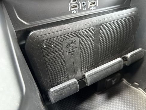 Used 2025 RAM 1500 Laramie w/ Sport Appearance Package image 39