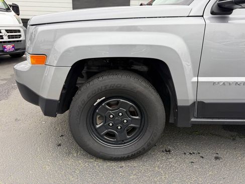 Used 2017 Jeep Patriot Sport image 13