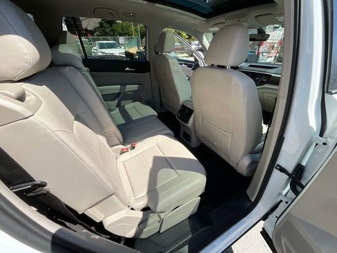 Used 2022 Volkswagen Atlas SE image 28