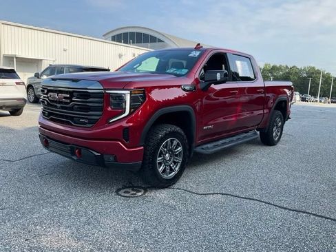 Used 2024 GMC Sierra 1500 AT4 w/ Technology Package AWD/4WD image 1