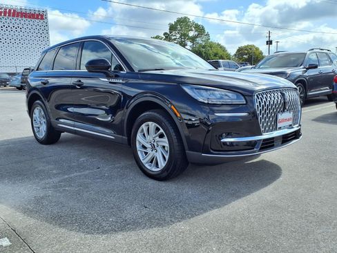 Used 2025 Lincoln Corsair FWD image 2