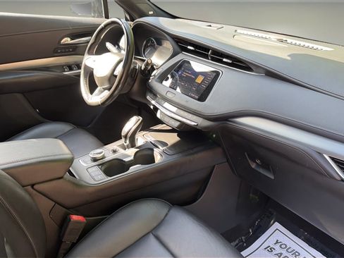 Used 2020 Cadillac XT4 Premium Luxury w/ Driver Awareness Package AWD/4WD image 10