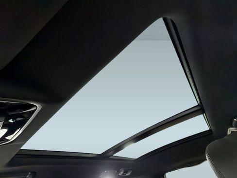 Used 2020 Land Rover Range Rover HSE image 14