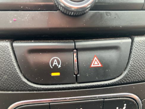 Used 2021 Chevrolet Malibu LT image 25