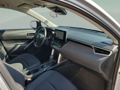 Certified 2023 Toyota Corolla Cross LE FWD image 27