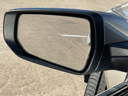 Used 2024 Chevrolet Malibu LT image 11