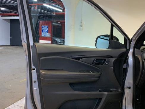 Used 2022 Honda Passport Elite image 17