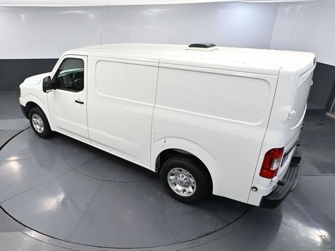 Used 2019 Nissan NV 2500 SV RWD image 48