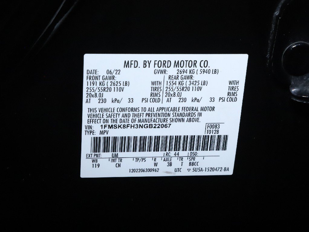 Used 2022 Ford Explorer Limited w/ Equipment Group 301A AWD/4WD image 22
