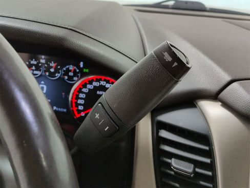 Used 2016 GMC Yukon Denali w/ Open Road Package image 34