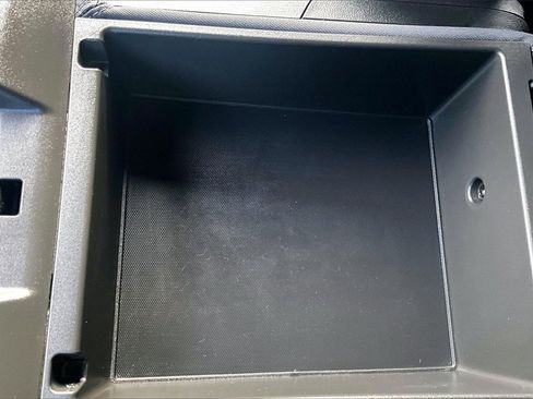 Used 2023 Chevrolet Silverado 1500 LT image 32