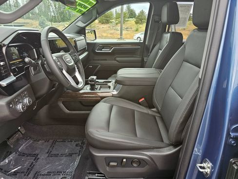 Used 2026 GMC Sierra 1500 Elevation w/ Elevation Premium Package AWD/4WD image 29