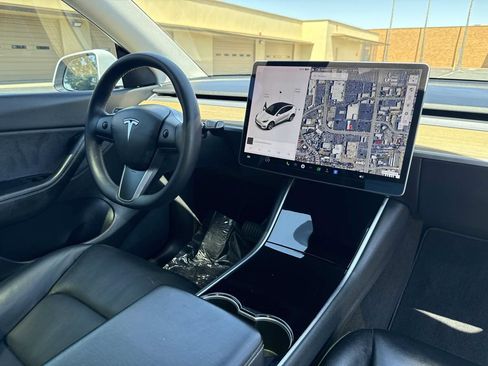Used 2020 Tesla Model Y Long Range AWD/4WD image 17