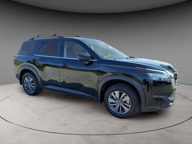 Certified 2025 Nissan Pathfinder SV FWD image 7