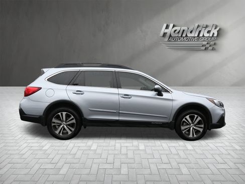 Used 2019 Subaru Outback 2.5i Limited image 10