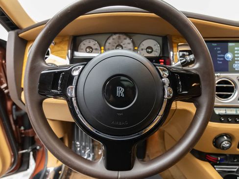 Used 2013 Rolls-Royce Ghost RWD image 19