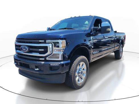 Used 2022 Ford F350 Platinum AWD/4WD image 3