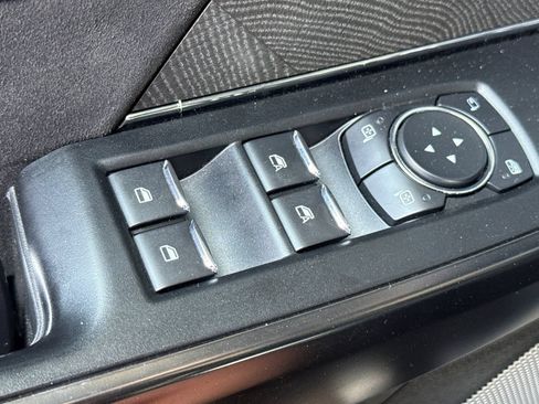 Used 2023 Ford F150 Platinum AWD/4WD image 11