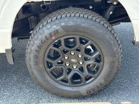 New 2025 Ford F150 Lariat image 19
