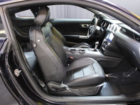 Used 2021 Ford Mustang Premium image 34