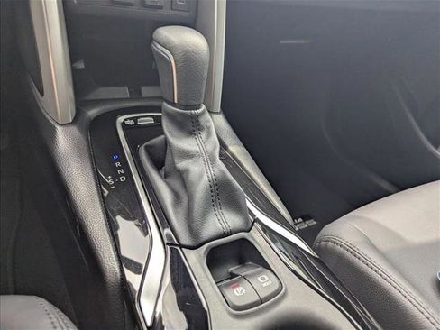 Used 2025 Toyota Corolla Cross AWD Hybrid w/ Convenience Package image 12