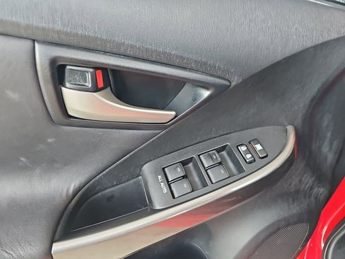 Used 2015 Toyota Prius Persona Series FWD image 5