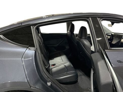 Certified 2023 Tesla Model Y Long Range AWD/4WD image 11