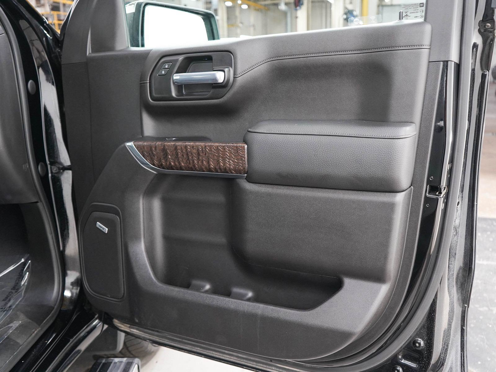 Used 2022 GMC Sierra 1500 Denali w/ Denali Reserve Package AWD/4WD image 9