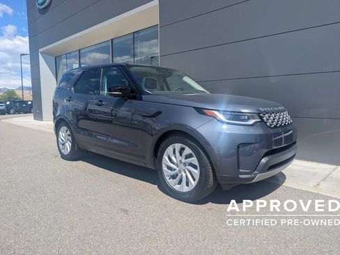 Used 2025 Land Rover Discovery S AWD/4WD image 9