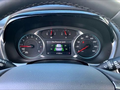 Used 2023 Chevrolet Traverse RS AWD/4WD image 20