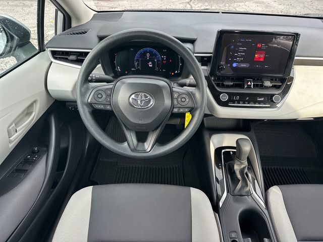 Used 2026 Toyota Corolla LE FWD image 12