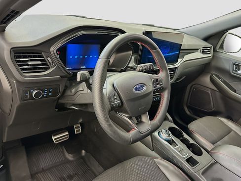 Used 2024 Ford Escape ST-Line w/ Tech Pack #1 AWD/4WD image 18